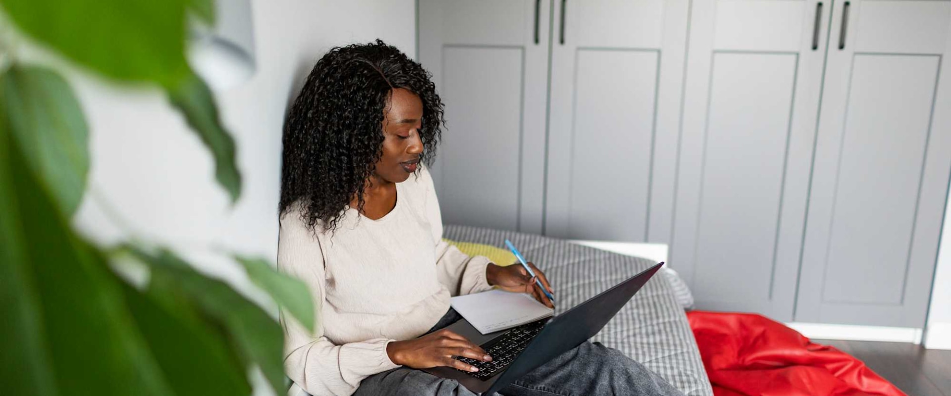 Effective Strategies to Lower Your Monthly Expenses