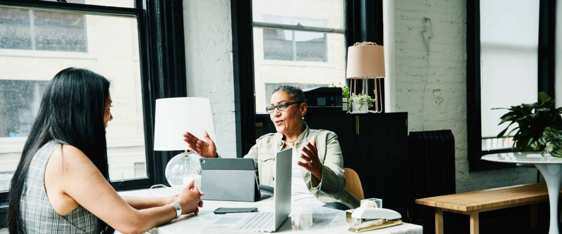 Identifying Warning Signs in Financial Advisory Services